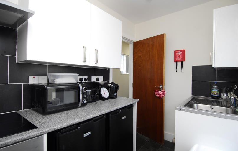 Wolsdon Street, Flat 6, Stonehouse, Plymouth - Image 1